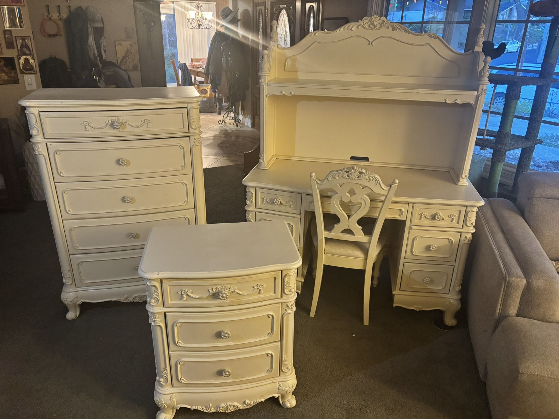 Wooden Girls Bedroom Furniture. Dresser, Nightstand, Desk And Chair