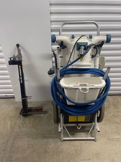 Hammerhead pool vacuum