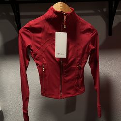 Lulu zip up