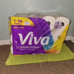 12 Rolls Viva Paper Towels 