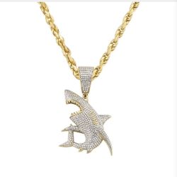 10 kt Yellow Gold Shark Pendant