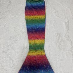 New Bright multicolor rainbow mermaid tail skirt. 10 to 11 years   New kids girls mermaid tail costume skirt outfit rainbow youth