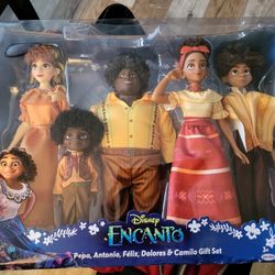 New Encanto doll set