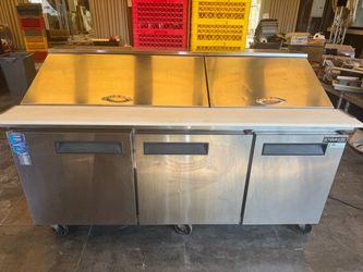 Dukers Refregirated Counter three section