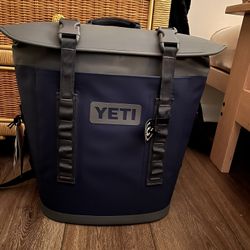 YETI Hopper M12 Soft Backpack Cooler