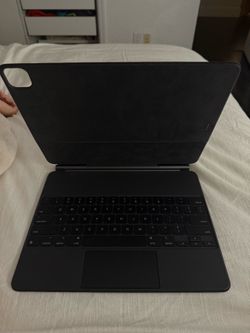 iPad Pro 12.9 inch APPLE Magic Keyboard (6th generation) -BLACK