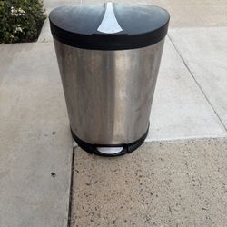 Metal Trash Can 