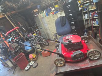 Mulching push troy built lawn mower