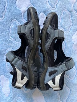 ECCO Offroad Women's Nubuck Yucatan Walking Sandals grey size 41