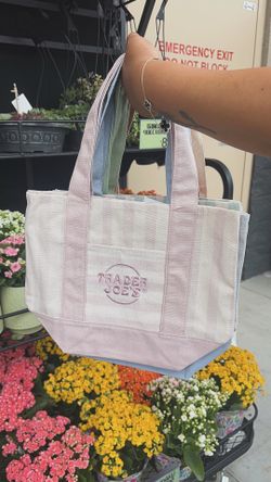 Striped tote bag