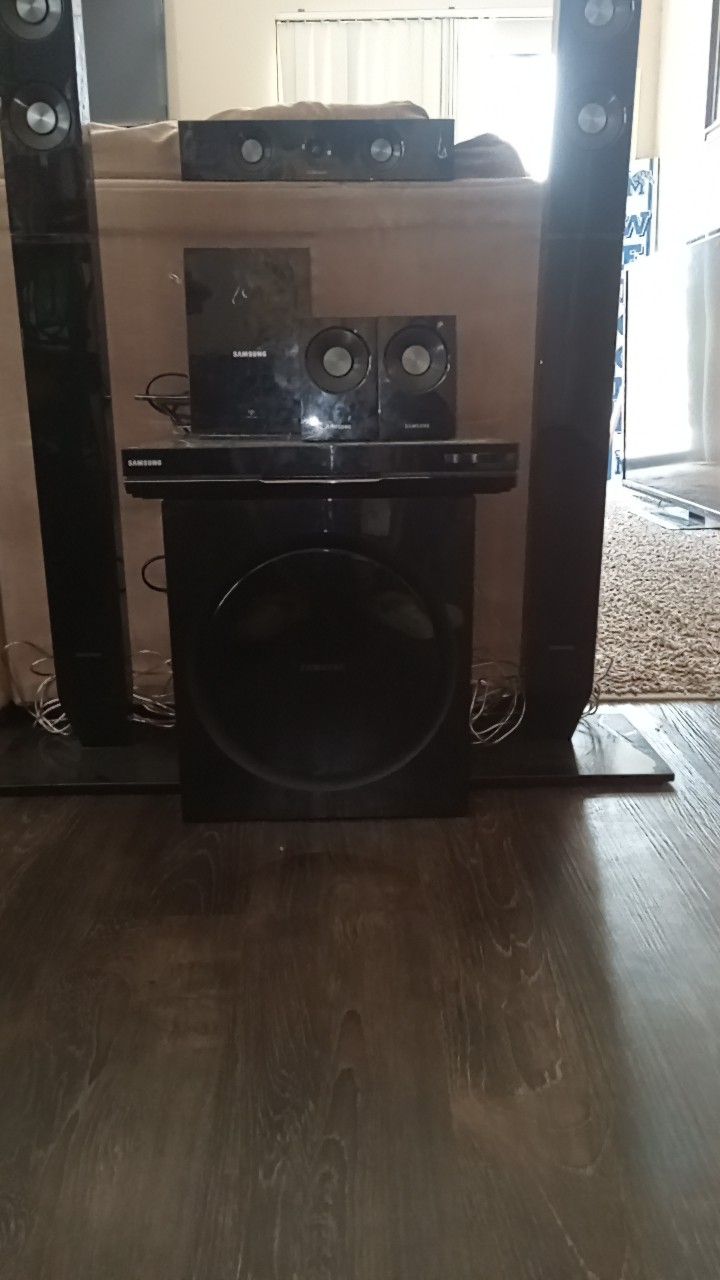  Theater Surround Sound 