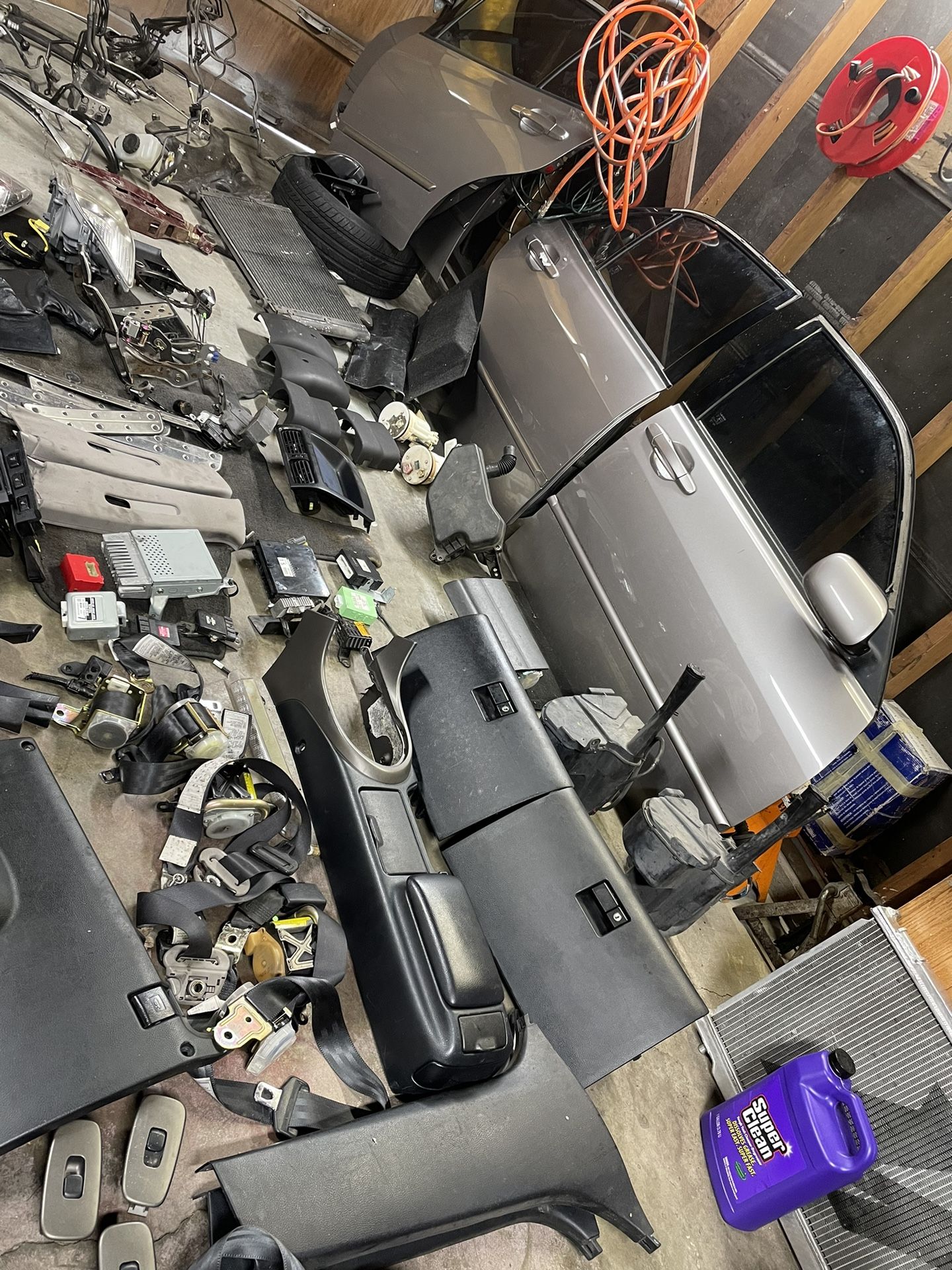 01-05’ Lexus Is300 And Altezza Parts