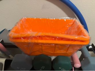 Ice form for cold plunger bath