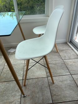 New Dining Room set FREE