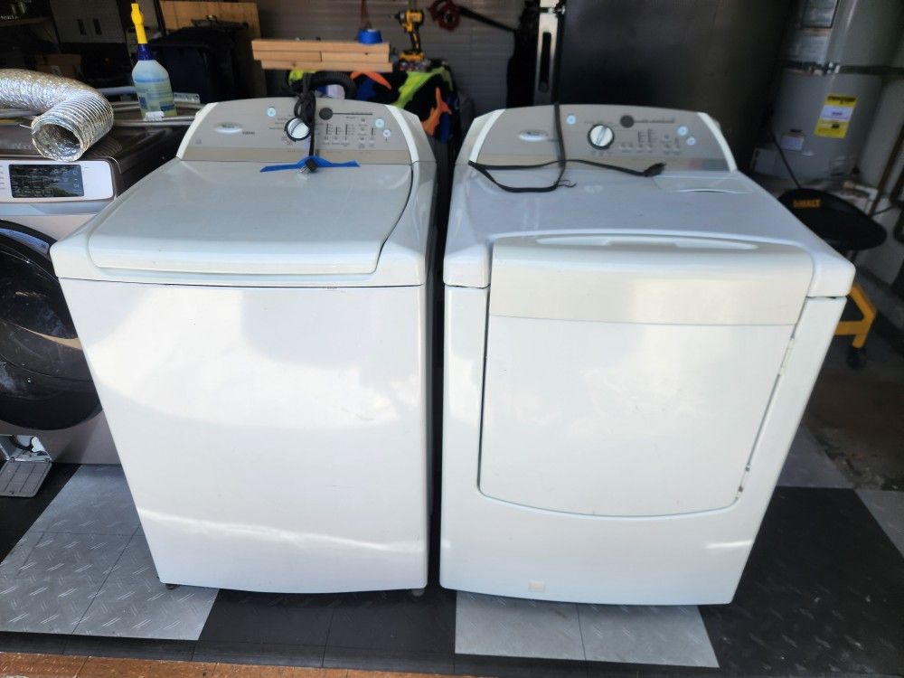 Whirlpool Cabrio Washer And Gas Dryer