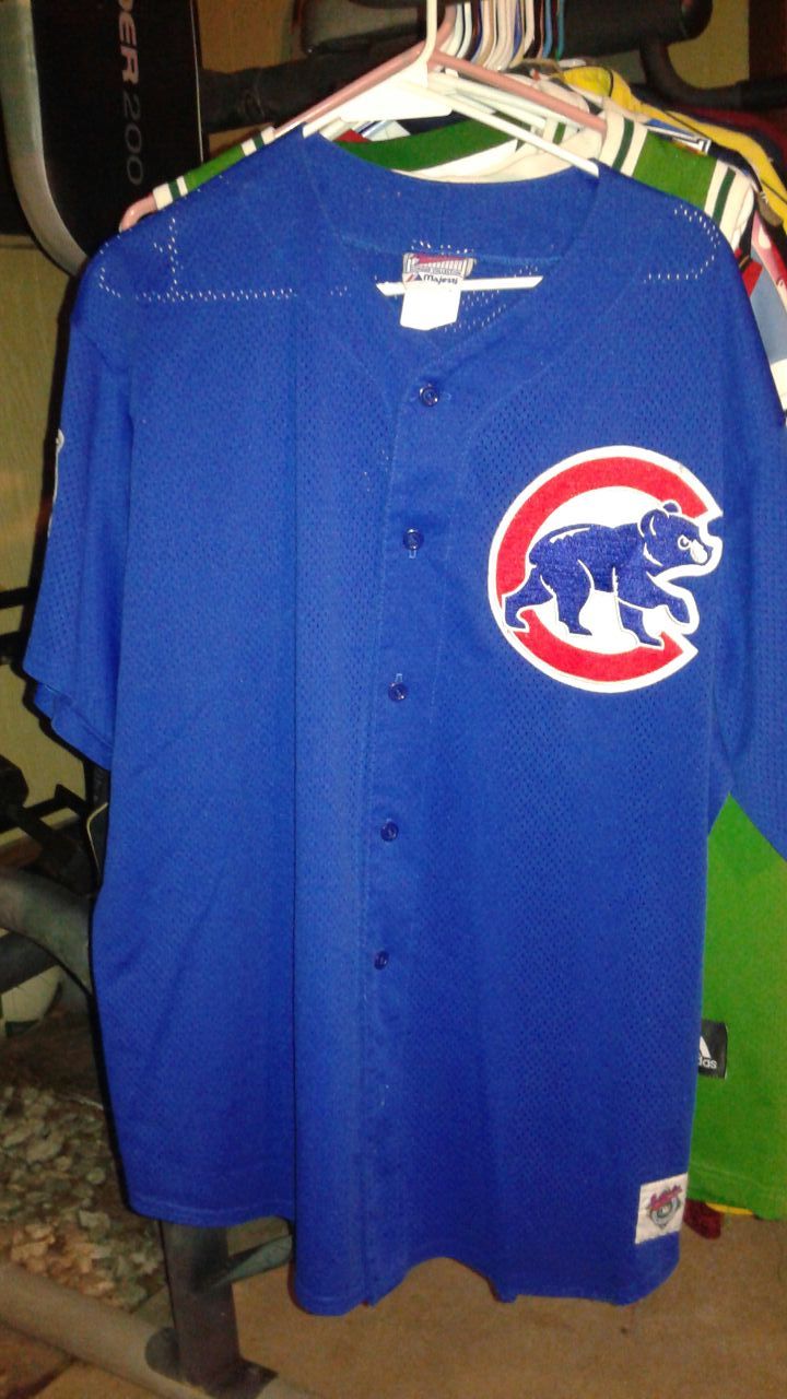 MLB Chicago Cubs baseball warm up