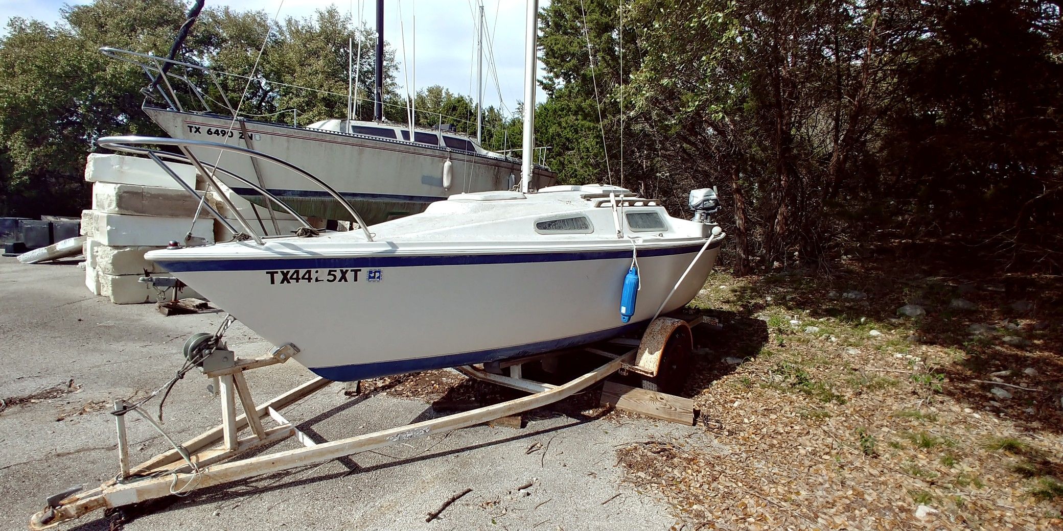 Laguna Windrose 18' Sailboat