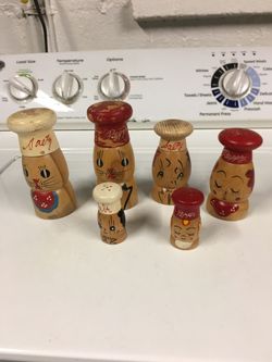 VINTAGE SALTY AND PEPPY SHAKERS