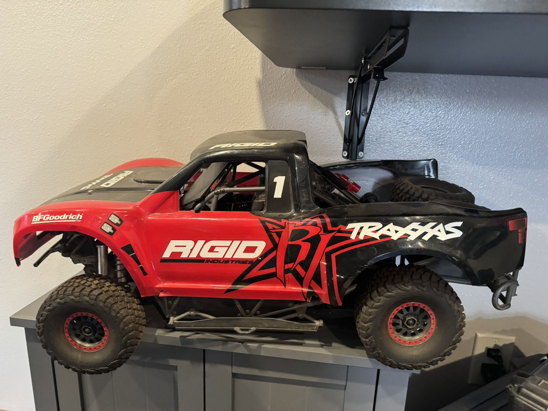 Losi Sbr Traxxas Udr for Sale in Whittier, CA - OfferUp