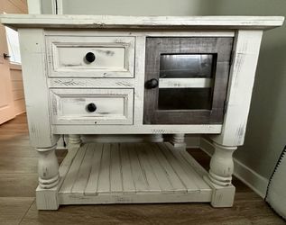 Kitchen Island 40” X 25” D X 35” Tall