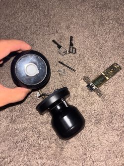 Fingerprint door knob