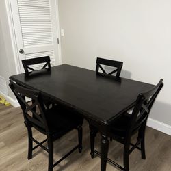 Crate and barrel Dining Table 