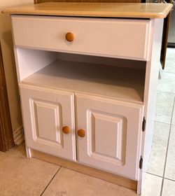 White & Beige Cabinets