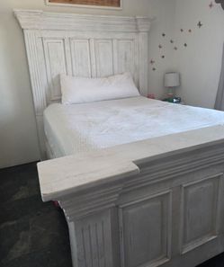 White queen bed frame
