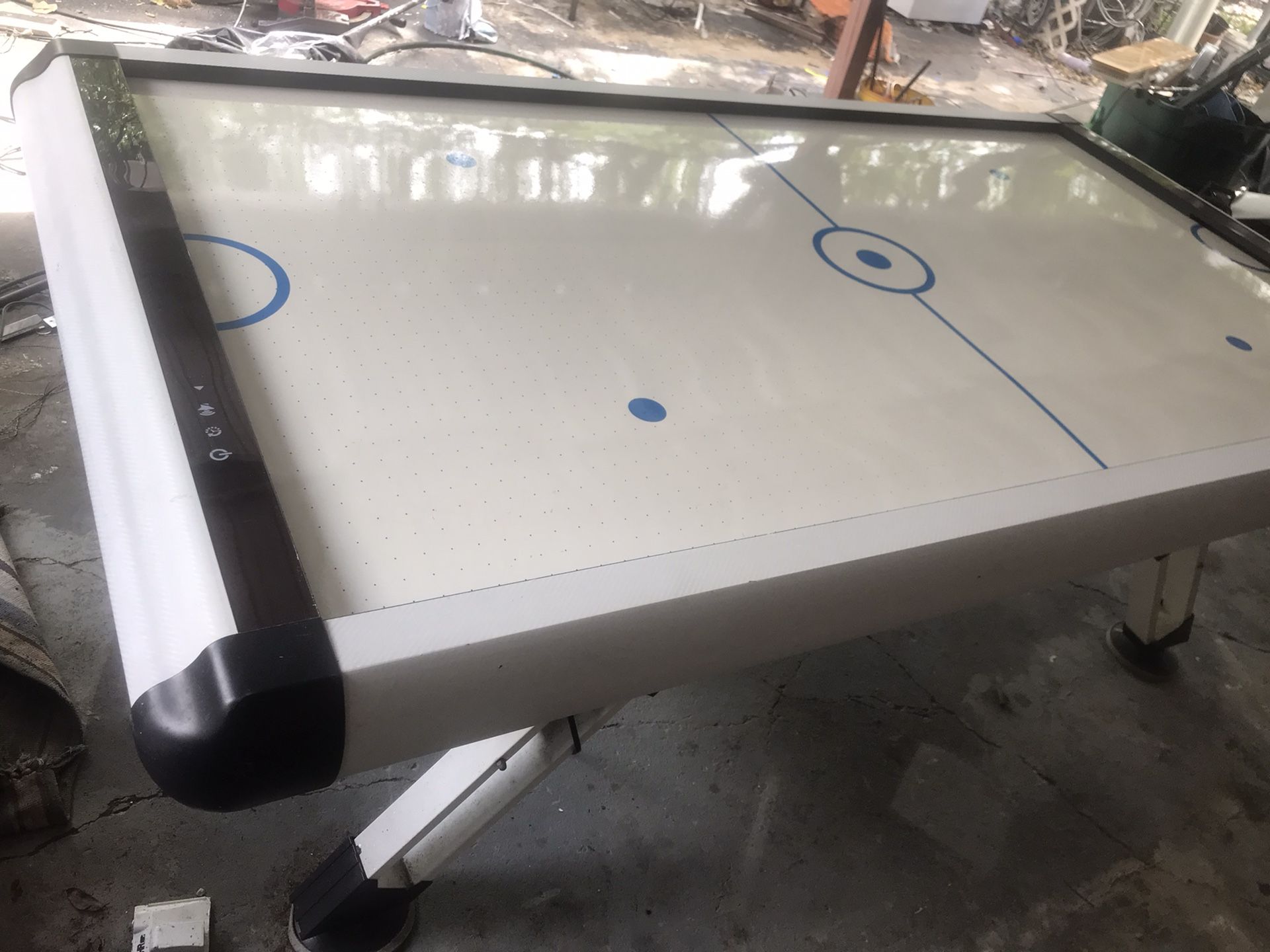 Air Hockey Table