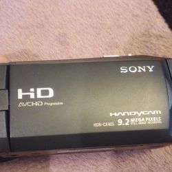 Sony Handycam HDR-CX405 w/ Extra Battery And Case