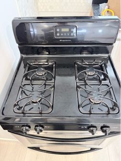 Frigidaire Gas Range (Black and stainless steel)