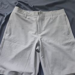 Under Armour Size 34. 