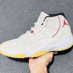 Jordan 11 Retro 'Platinum Tint' 2018 (Sz 11.5M)