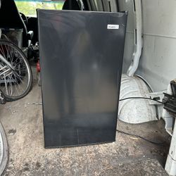 Igloo Mini Fridge