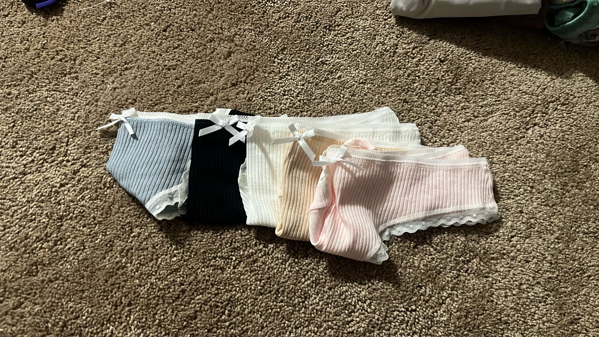 5 Pair Of Lace Underwear Size M