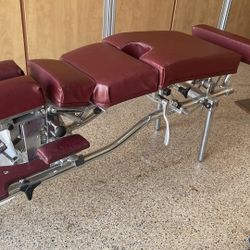 Chiropractor Table 