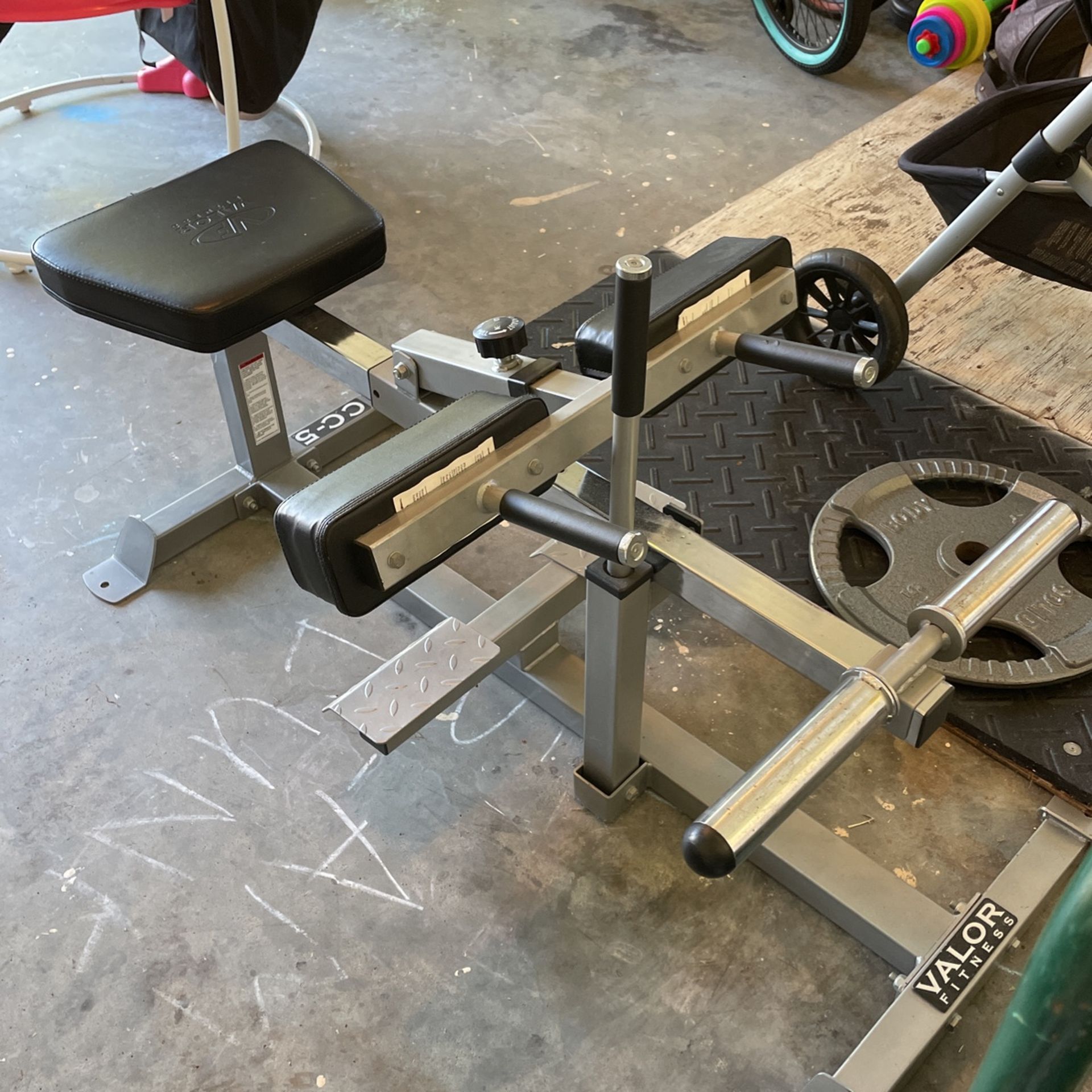 Valor Fitness Calf Raise Machine
