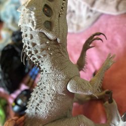 Jurassic World Dino