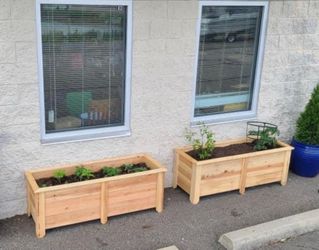 Custom Beautiful privacy wall Frame Planter Box Garden Bed cedar redwood Mother’s Day Best Gift