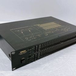 Yamaha Stereo Graphic Equalizer Model Q2031A Made in Japan 31 Band EQ