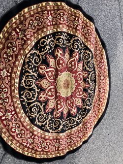 6 1/2 x 6 1/2 round rug new never used