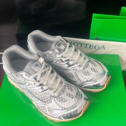 Bottega Veneta Size 37