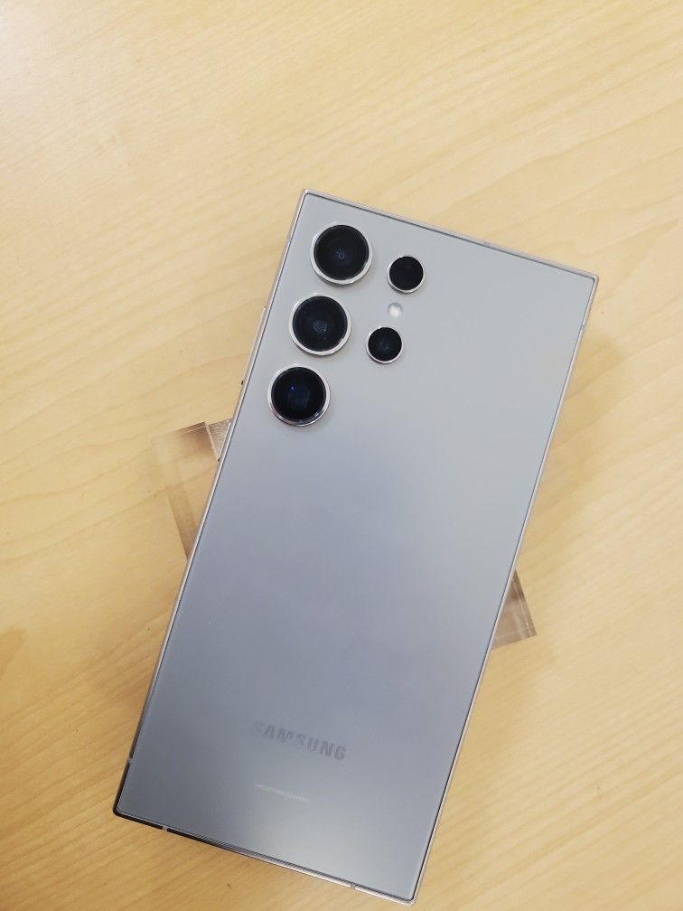 Samsung Galaxy S24 Ultra Unlocked