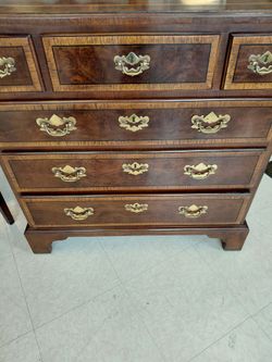 Henrendon Aston Chest