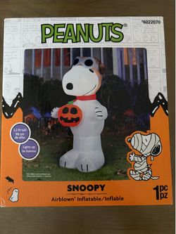 Snoopy Inflatable Halloween