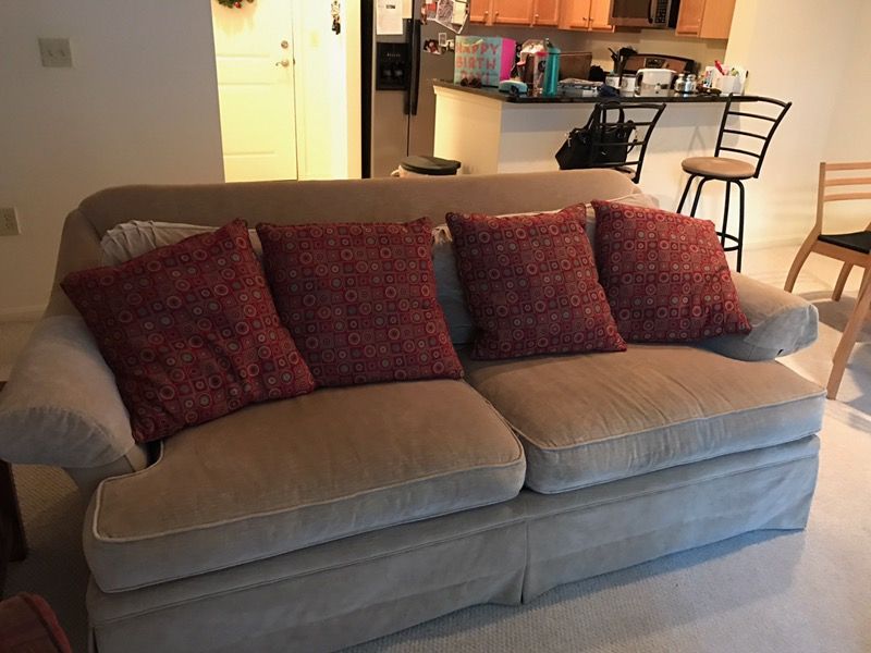 Drexel Heritage oversized couch