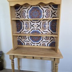 Vintage Kitchen Hutch/Dresser