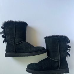 UGG Women’s Bailey Bow