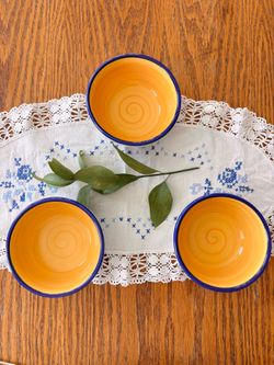 Hand-painted Portuguese Bowls Set of 3 — Alcobaça
