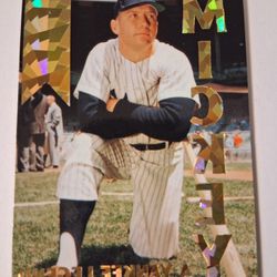MICKEY MANTLE BASEBALL CARD GOLD